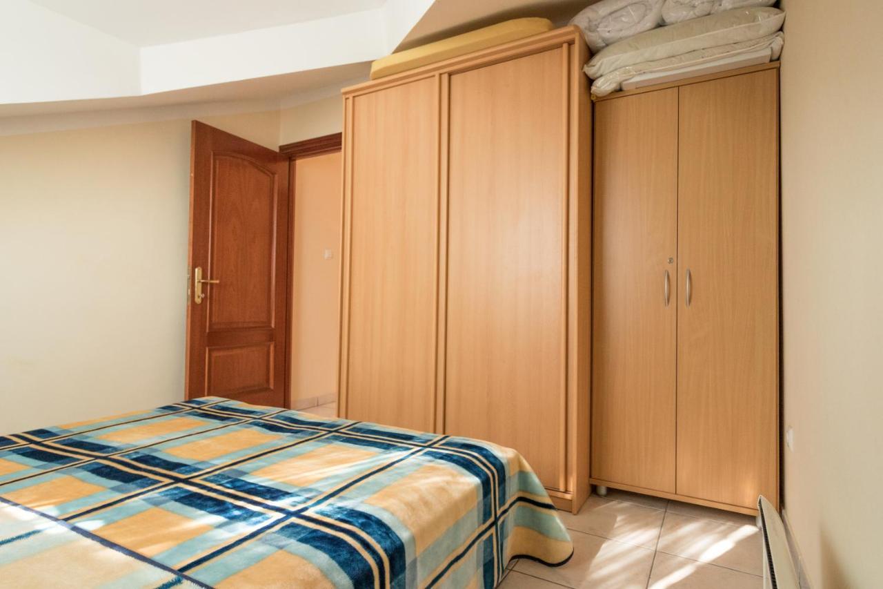 Apartman Nena Turanj Εξωτερικό φωτογραφία